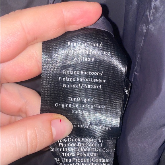 Danier Black Leather Jacket with REAL Fur Trim - Picture 4 of 13